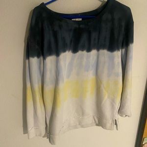 This is a crewneck from Maurice’s, size medium. Super cute for fall!